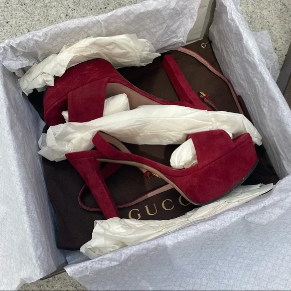 Gucci Leila Platform Suede Sandal Burgundy - Picture 12 of 16